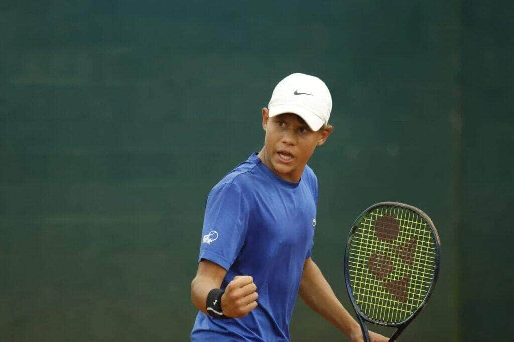 Atleta de 14 anos do programa de bolsa do Governo de MT é convocado para Sul-Americano de Tênis_66189d7b18df8.jpeg